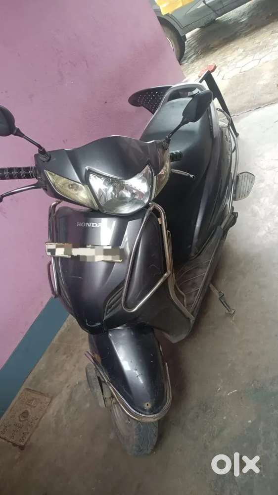 Honda activa 3g scooty 2016 model Grey colour