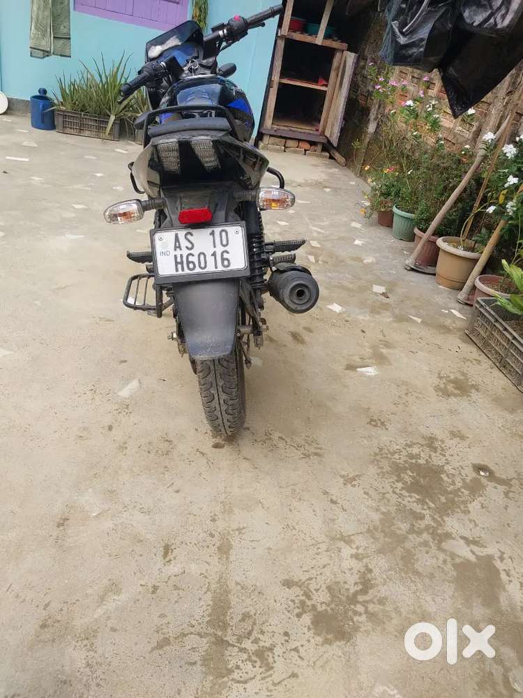 Bajaj Pulsar 150 single disc bluetooth edition