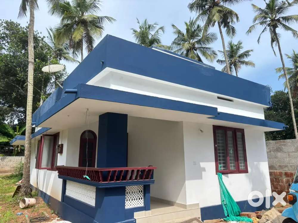 2Bhk house for rent in chevayur, Kozhikode.