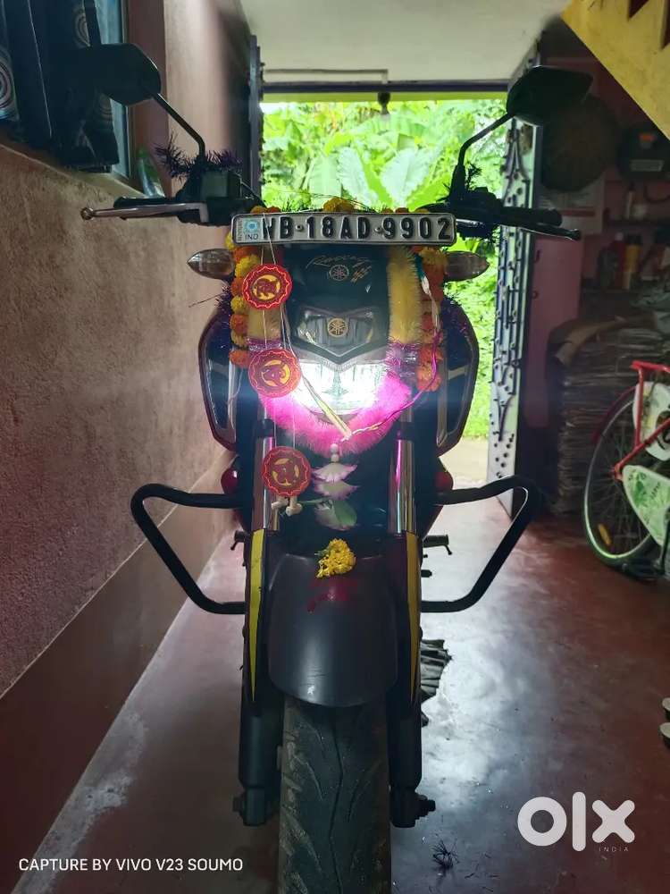 Yamaha FZS V3