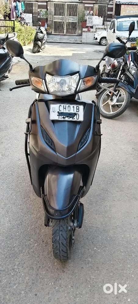 ACTIVA 4G in new condition. less used