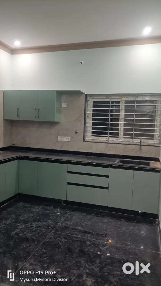 30/40 2 BHK second floor house for rent near Kuvempunagar