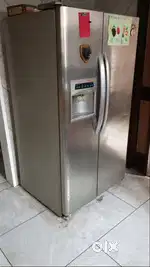 White Westinghouse Fridge 713 L