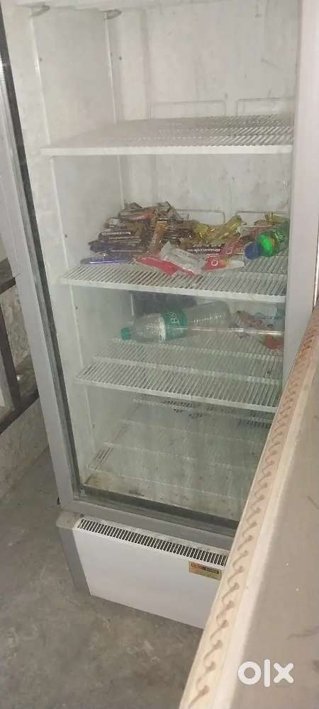 भैया फ्रिज बेचना है
