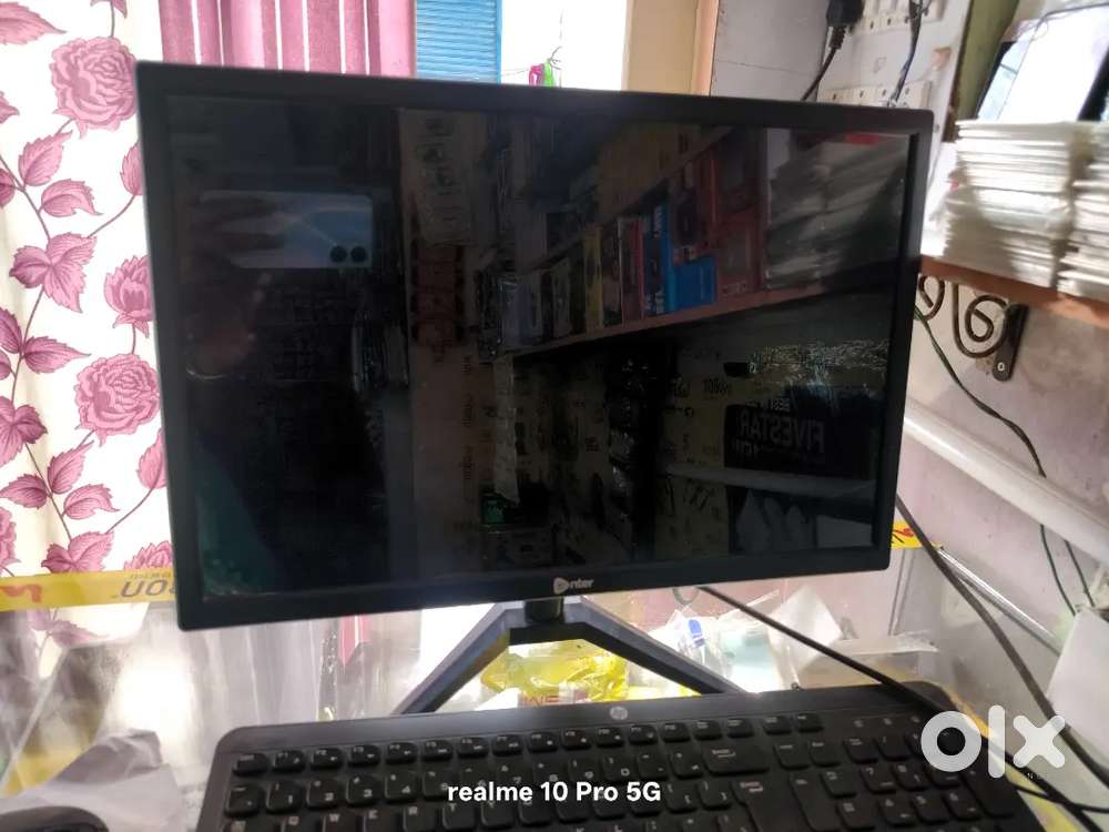 AUUS Desktop PC8GB RAM 500GB SSD, Intel i5 processor 2GB Graphics card