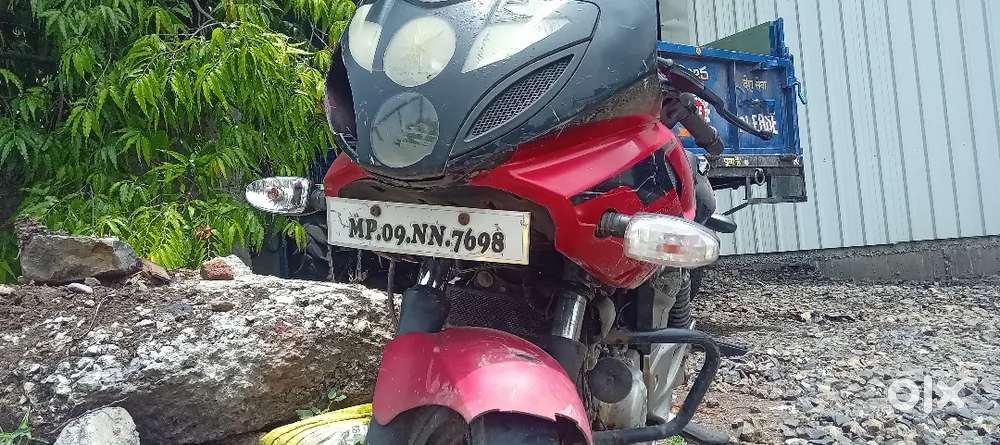 Gadi ok hai thoda wiring ka kaam hai bas