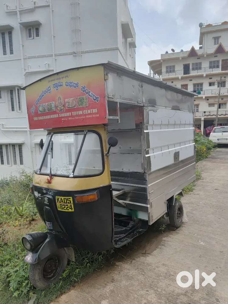 Tiffin auto for sale , running all documents