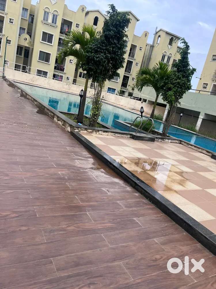 Flat for slae in prime location with all amenities
