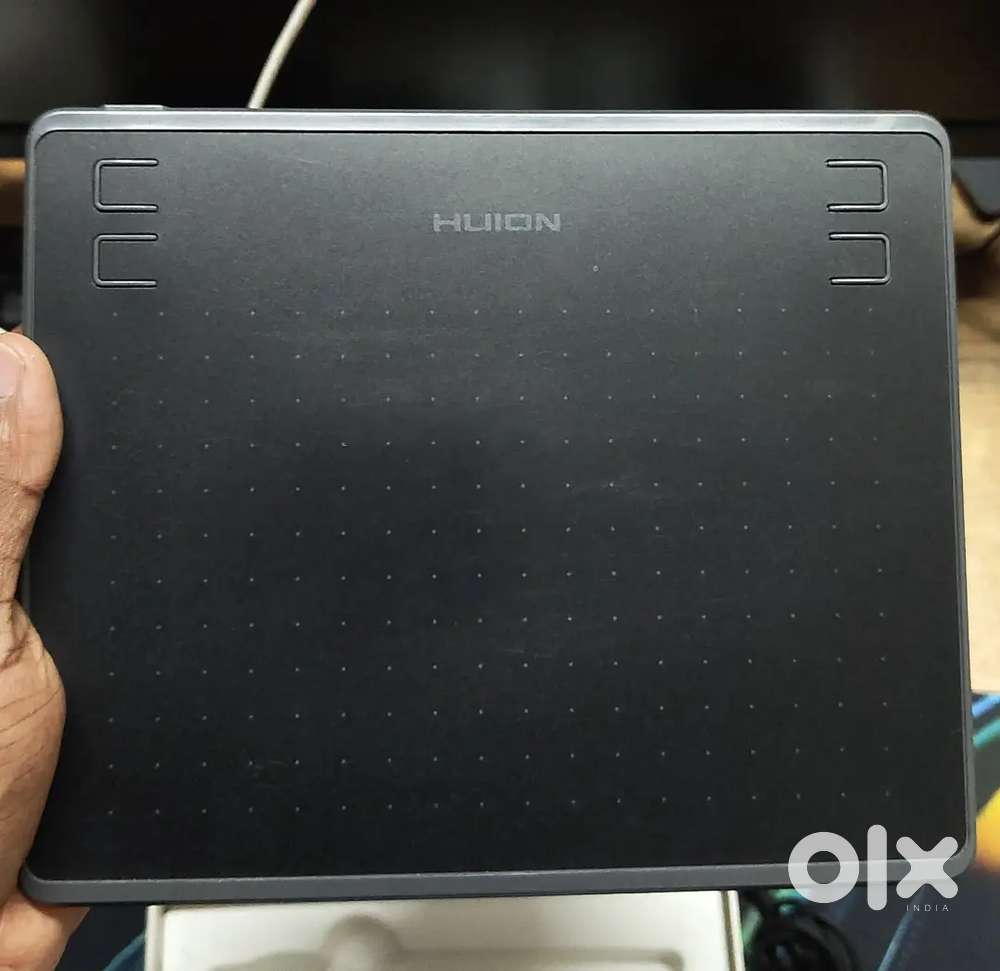 HUION HS64 GRAPHICTABLET 6.3 x 3.9

inch Graphics Tablet