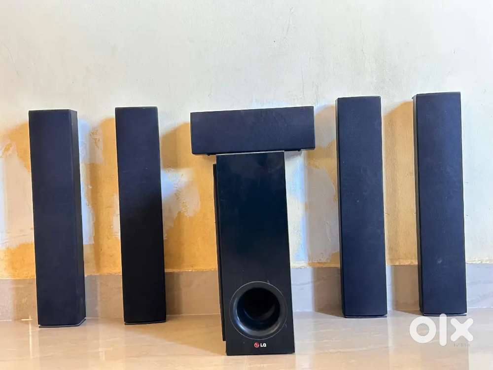 LG Home Theatre (Only speakers)