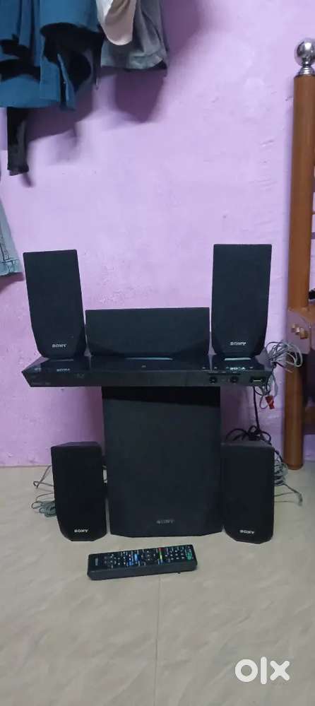 SONY BLUERAY HOME THEATRE(5.1) BDV_E2100