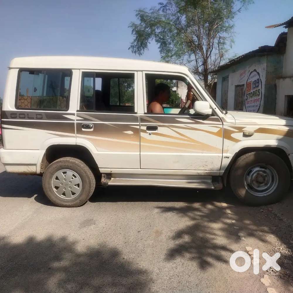 Tata sumo gold