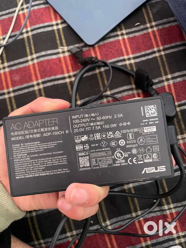 asus 150w charging brick with power chord