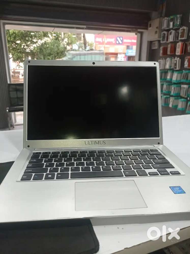 Laptop ultimus 4/128