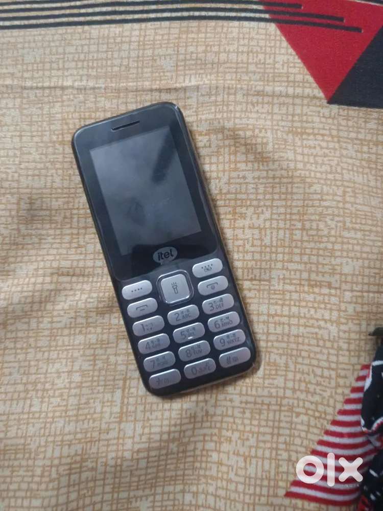 One week old ph with box or charger bill sth