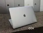 Apple Macbook Pro i7/16/512gb/5.5gb Graphics 15inch Retina Touchbar