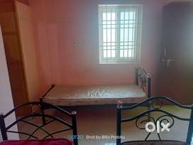 Men's PG - AC/Non AC Rooms Available  (5.5K =3 Times Food)