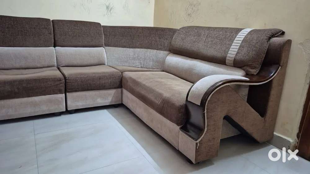 Premium 6 seater sofa - selling asap