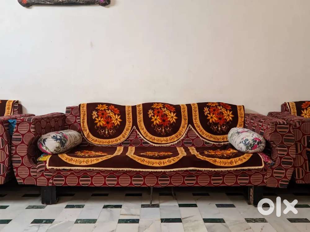 Rajawadi Sofa Set 3+1+1