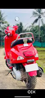 Vespa VXL 125 – Red  Excellent Condition