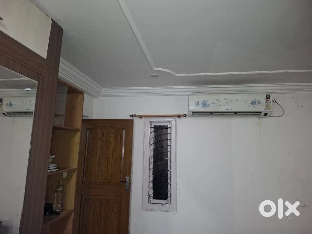 Flat for female employee sharing ( FEELS LIKE HOME)