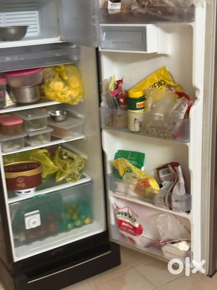 Whirlpool refrigerator single door
