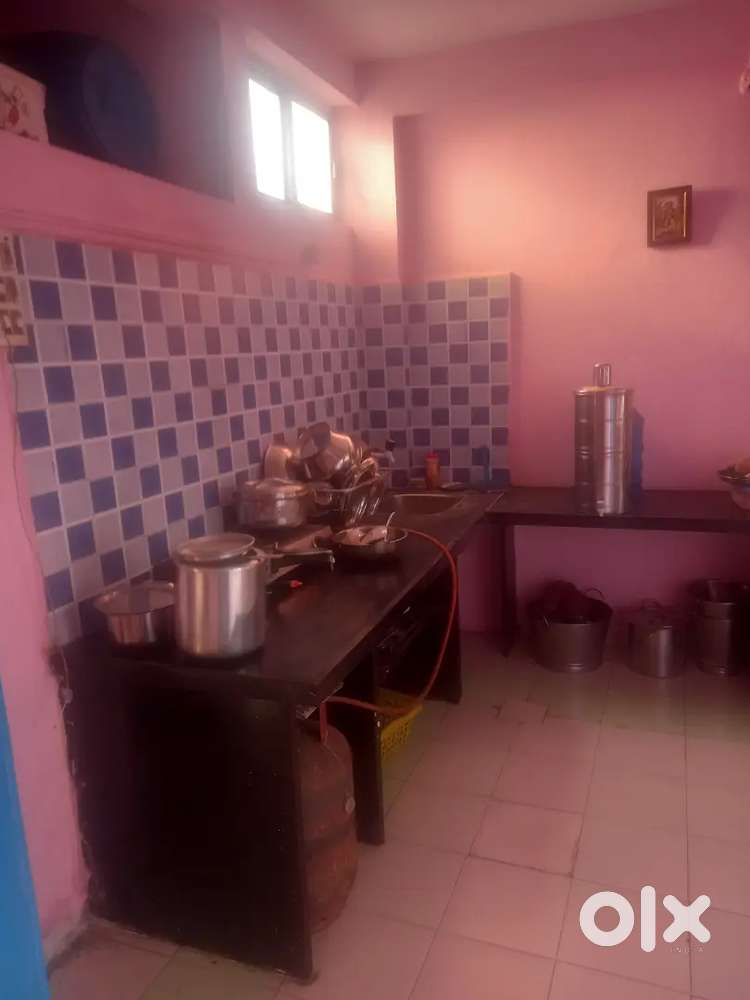 घनवट घर पाहिजे तीन लाख रुपयाला