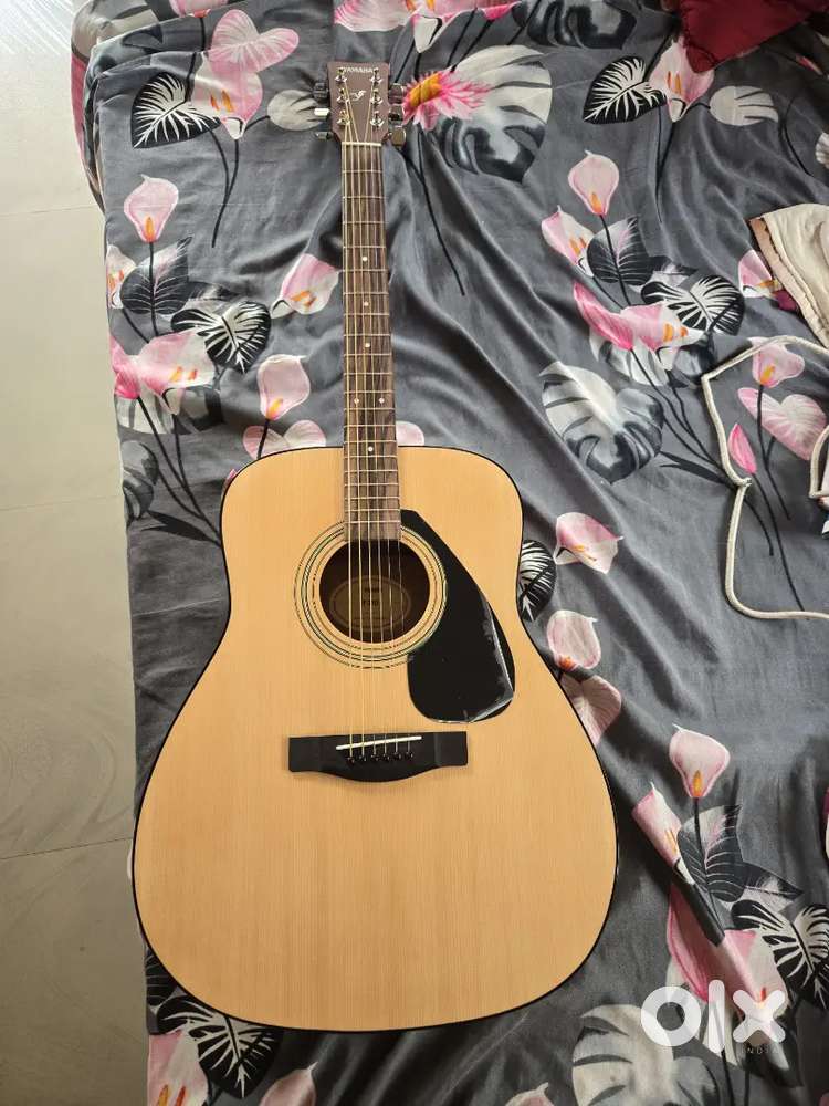 Guitar Yamaha