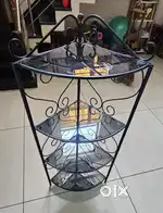 Side corner Rot iron stand