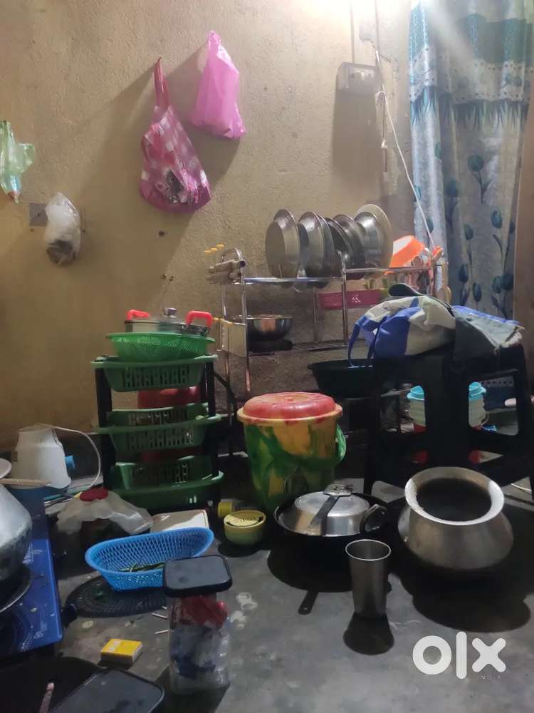 Bass bartan dhona hai