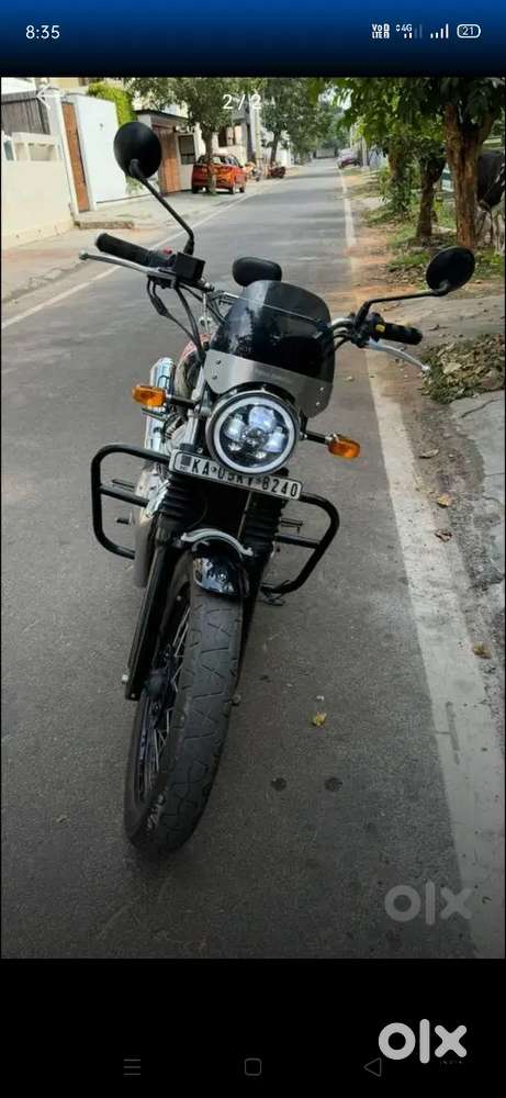 Interceptor 650cc ravishing red