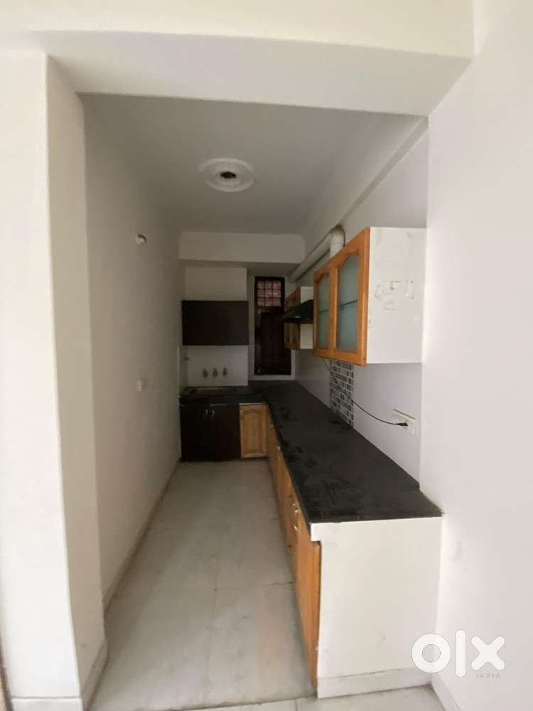 Newly renovated 2 BHk flat @ajit enclave
