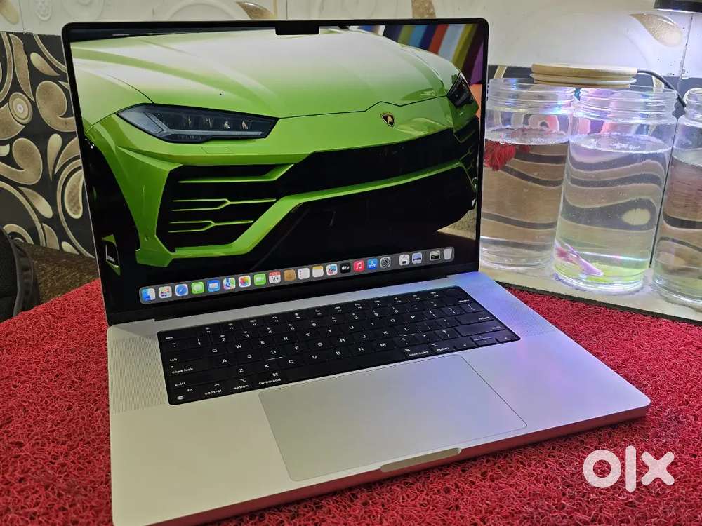 M1 PRO  Apple Macbook 16inch 16gb 512gb SSD  Retina XDR Display