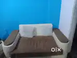 Sofa set 2 seeter 3 seeter or ek center table