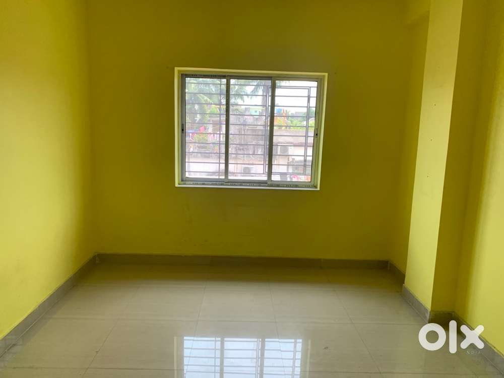 Brand-new 3 bhk flat benachity main road