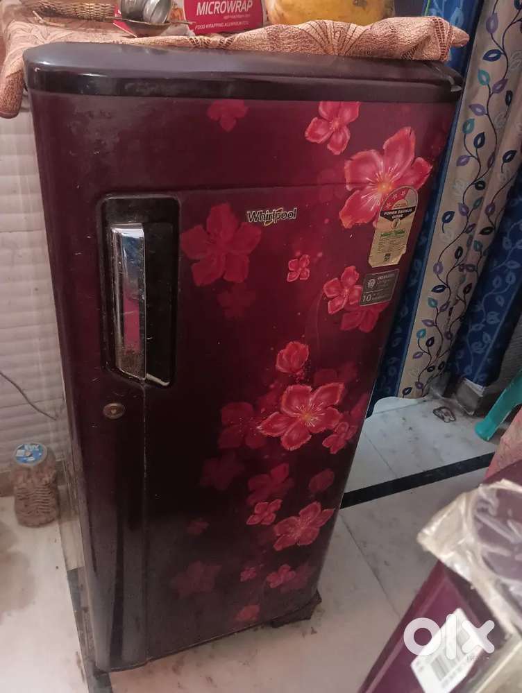 In warranty fridge with good condition