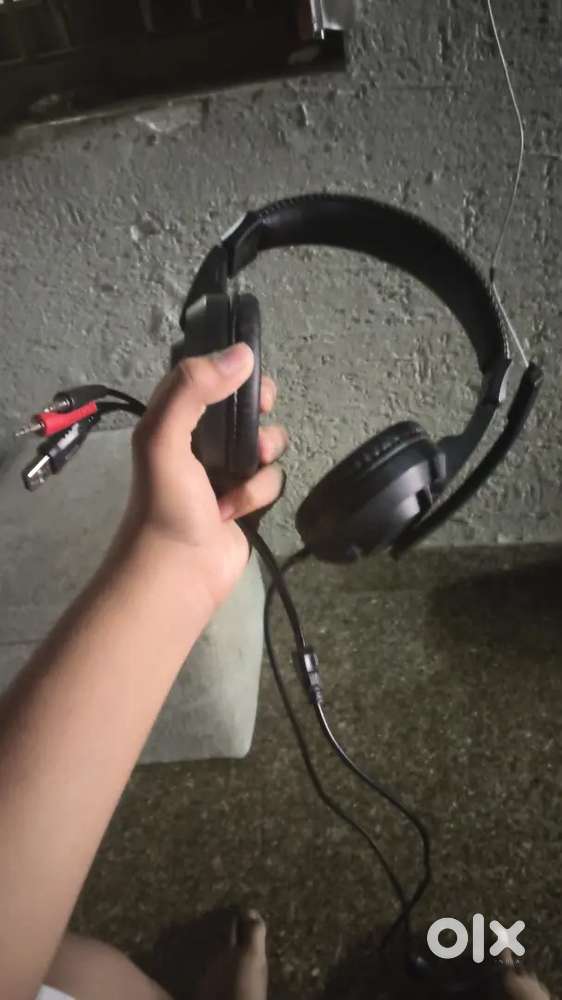Wanna trade something for this or buy for 600rs