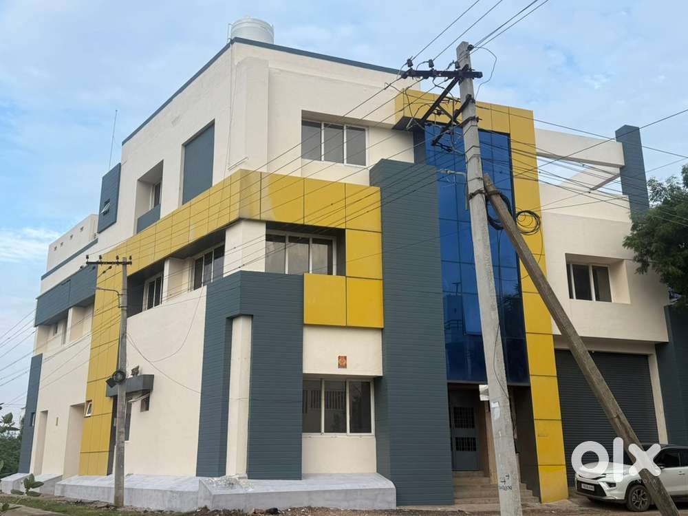 ️New commercial building, Rent 3 floors️  negotiable️