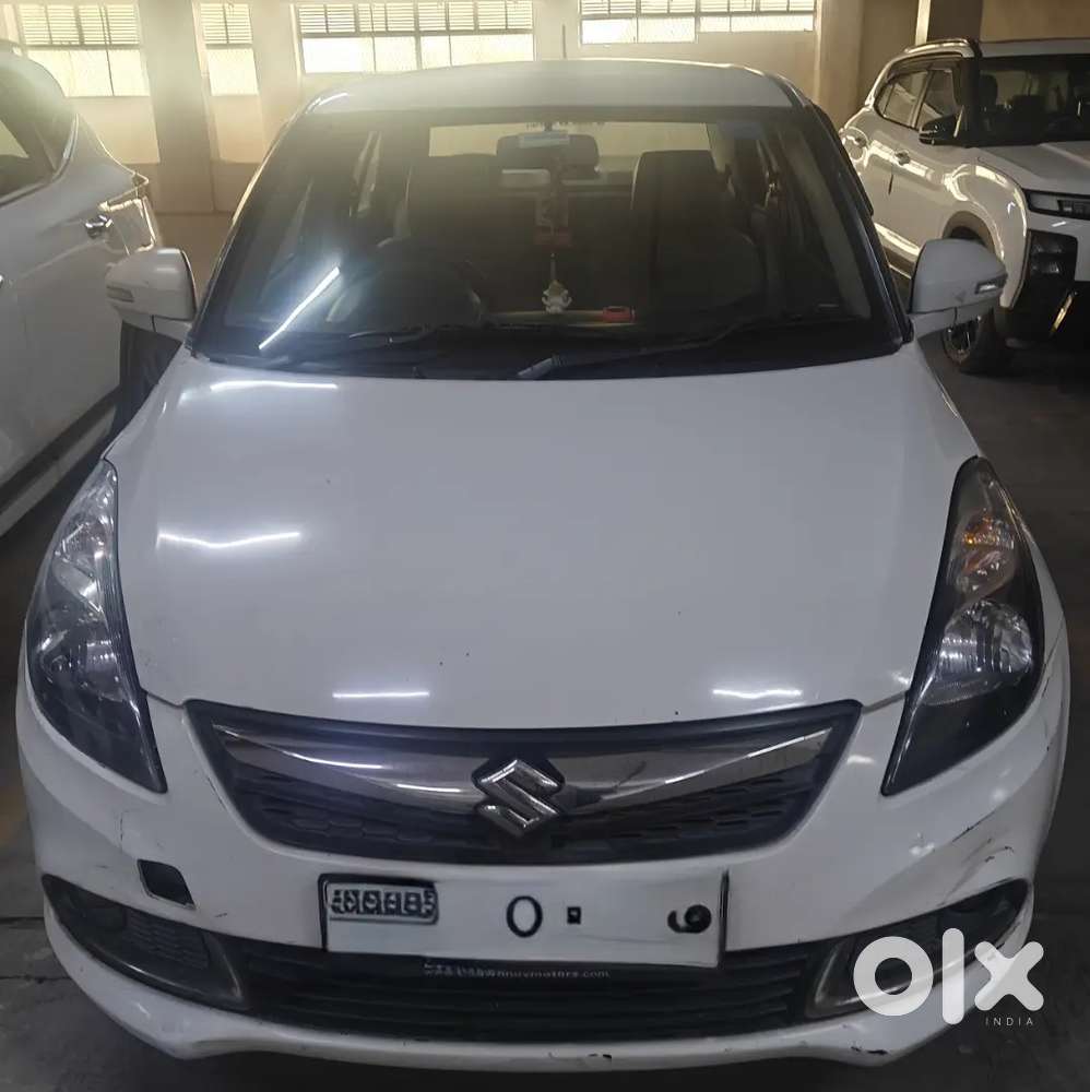 Maruti Suzuki Swift Dzire 2017 , new tyres, mileage 25 Km per kg CNG