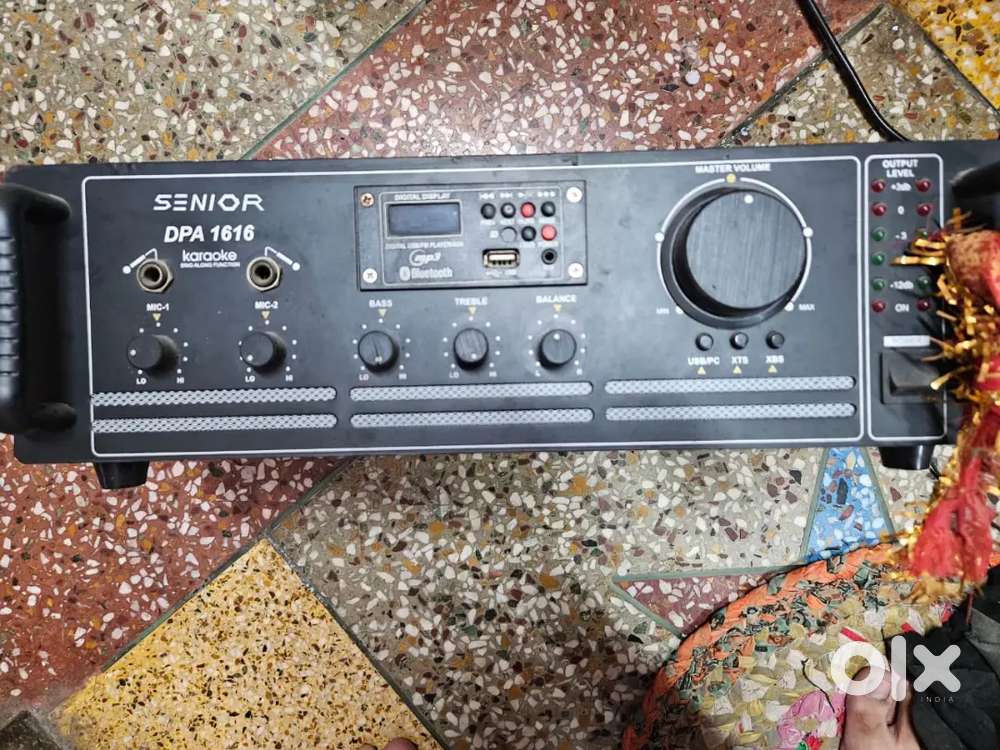 Two speakers with AMP