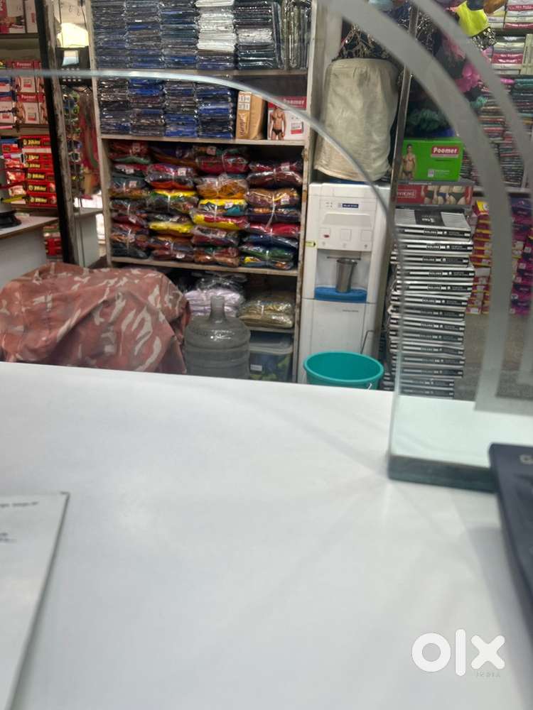 Tailor and cutting master