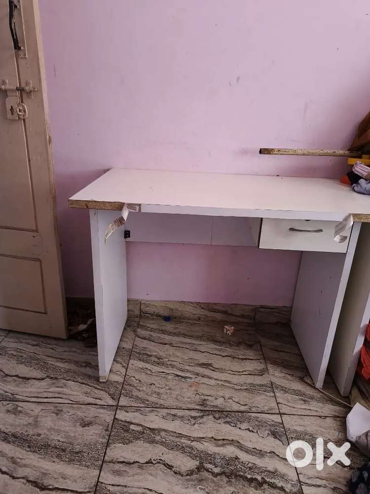 Table with Good condition