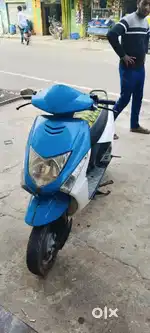 Dio old model urgently selling 9000