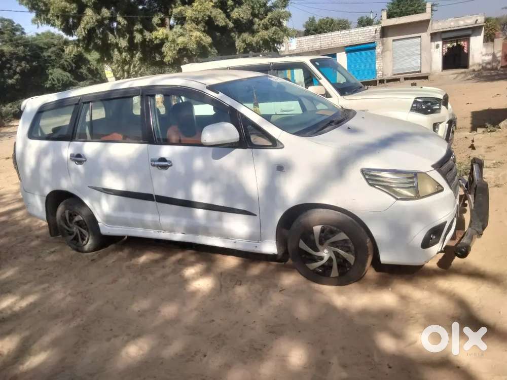 Toyota Innova 2009 Diesel 350000 Km Driven