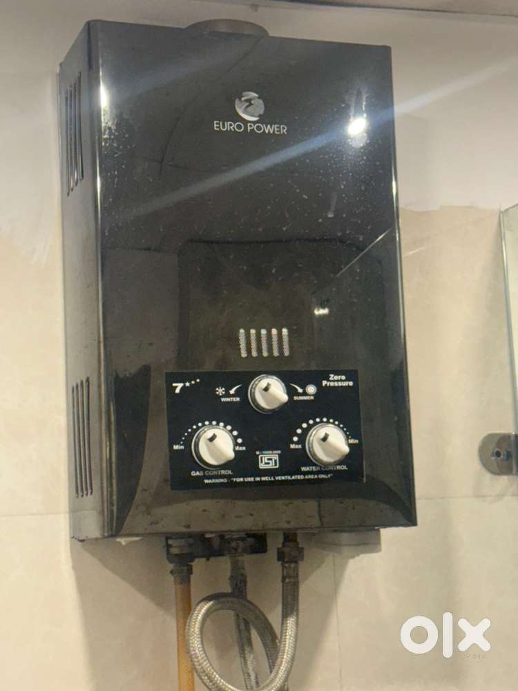 1 year old Gas geyser in 100% perfect condition