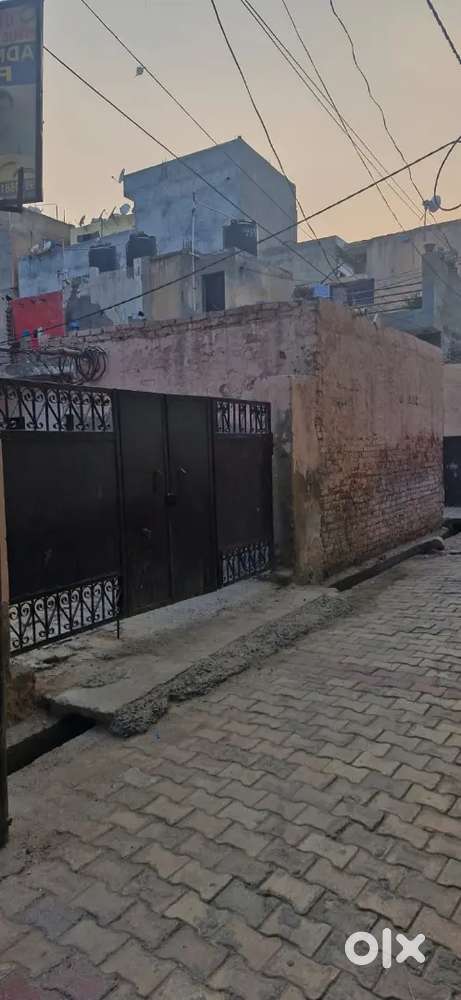 450 gaj plot available in shyam park near shyam park metro