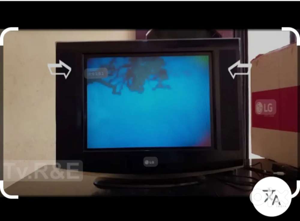 LG ulta slim colour tv with tv stand for sale in very good condition