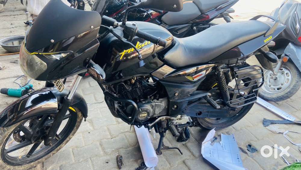 Pulsar 150