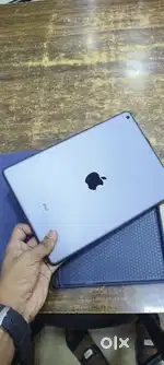 9 th generation, with box and charger,