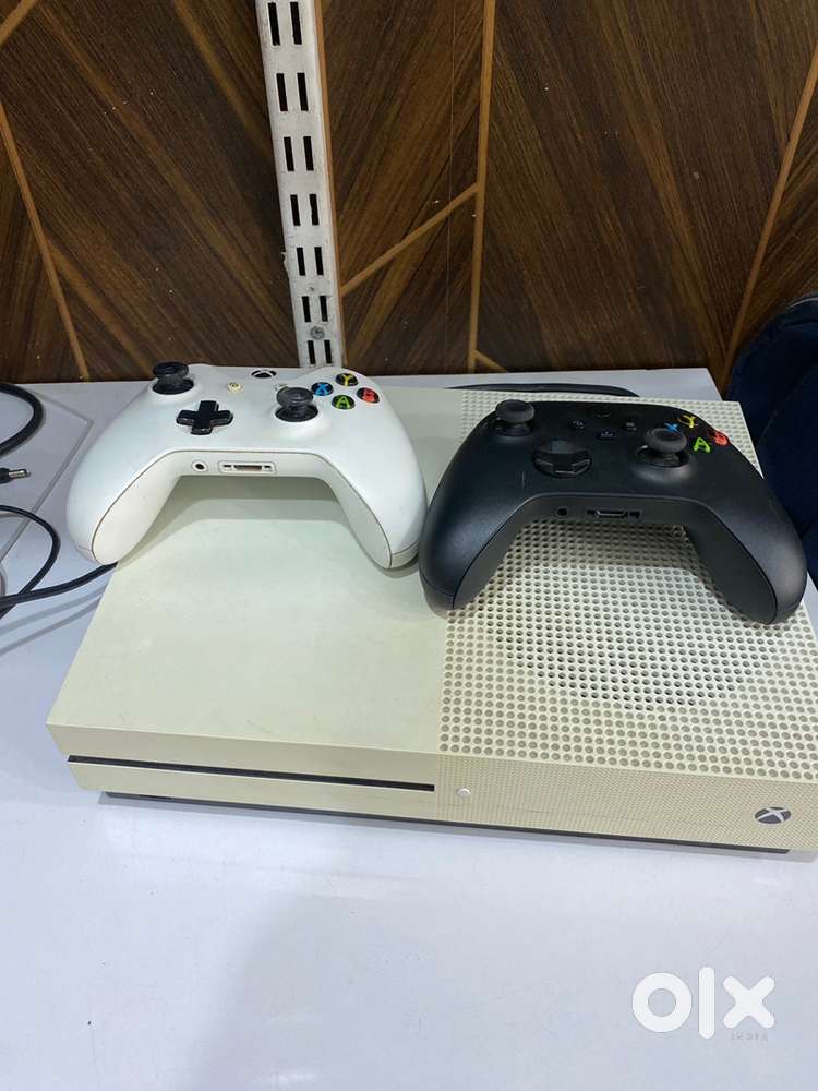 Xbox One S 1681